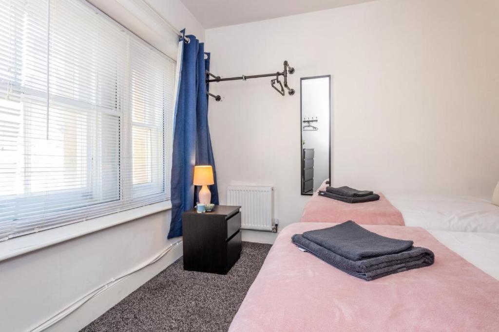 Newcastle'S Most Central Apartment - Sleeps 10 Екстериор снимка