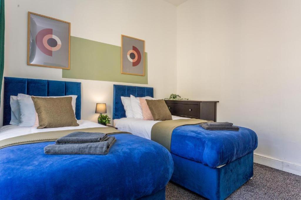 Newcastle'S Most Central Apartment - Sleeps 10 Екстериор снимка